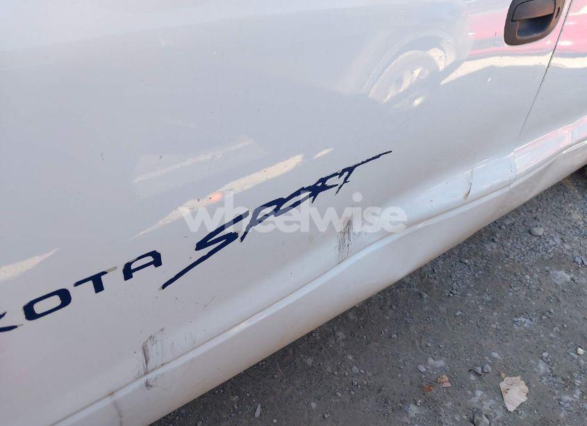 Photo 6 of 2000 Dodge Dakota SLT/SPORT (VIN 1B7GL2AX0YS688465)