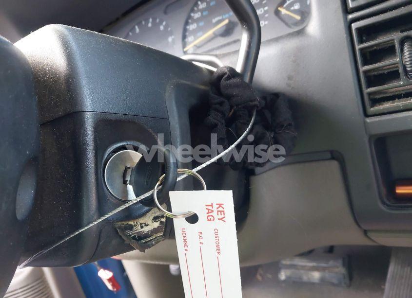 Photo 11 of 2001 Dodge Dakota SLT/SPORT (VIN 1B7GL2AX21S113967)