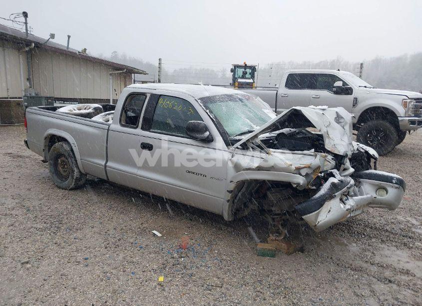 2002 Dodge Dakota SPORT (VIN 1B7GL32X22S637030) main photo