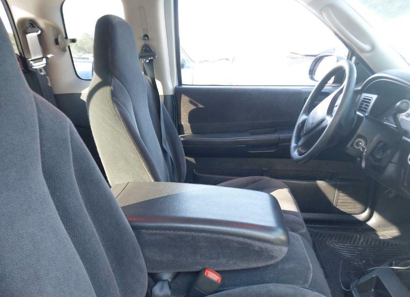 Photo 5 of 2002 Dodge Dakota SPORT (VIN 1B7GL32X52S541683)