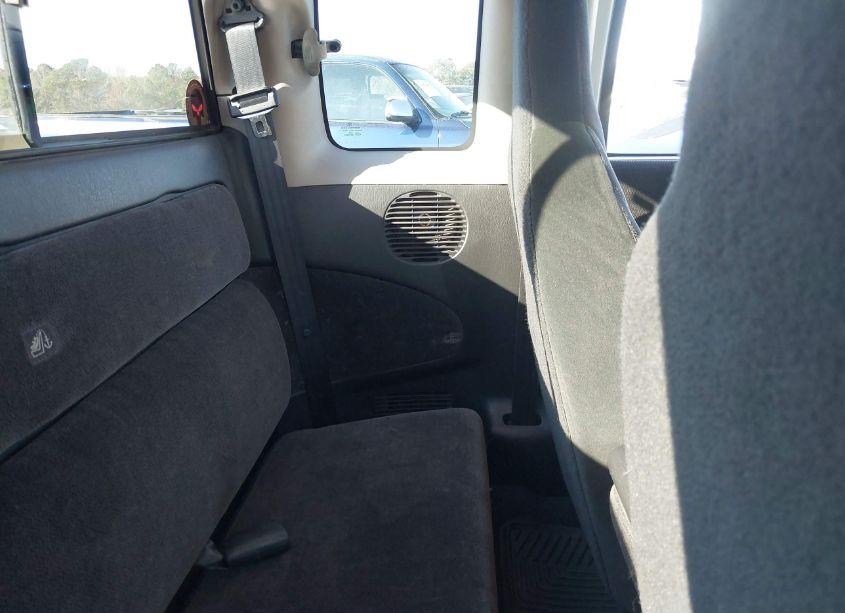 Photo 8 of 2002 Dodge Dakota SPORT (VIN 1B7GL32X52S541683)