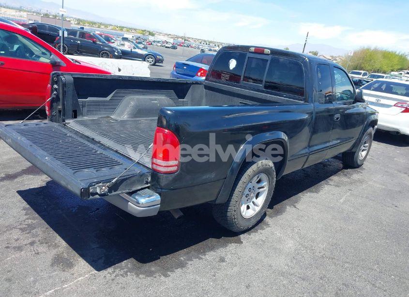 Photo 4 of 2002 Dodge Dakota SLT (VIN 1B7GL42XX2S526165)