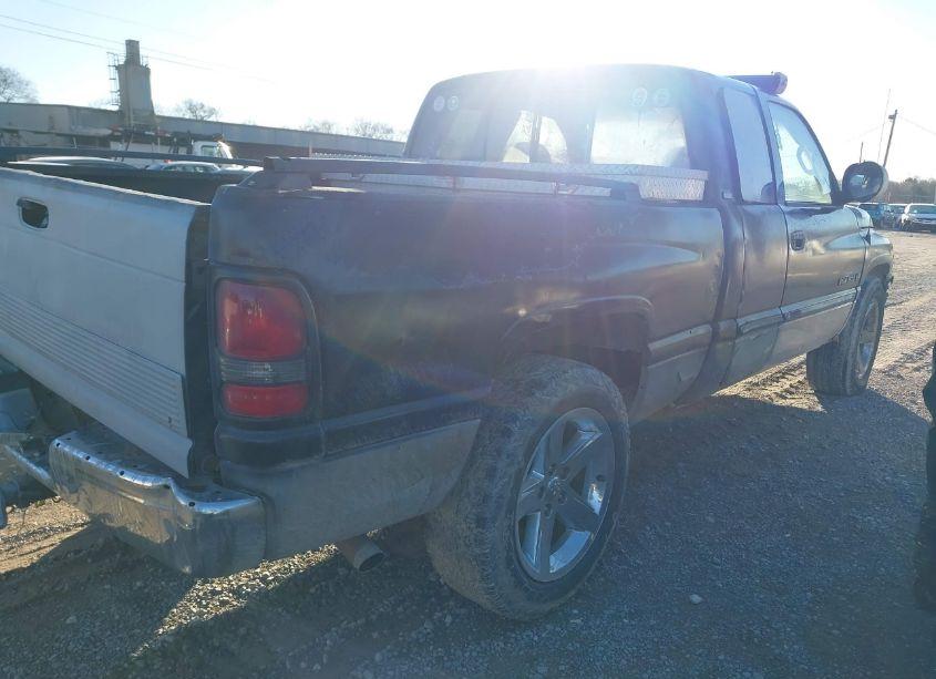 Photo 4 of 2001 Dodge Ram 1500 ST (VIN 1B7HC13Y01J240663)