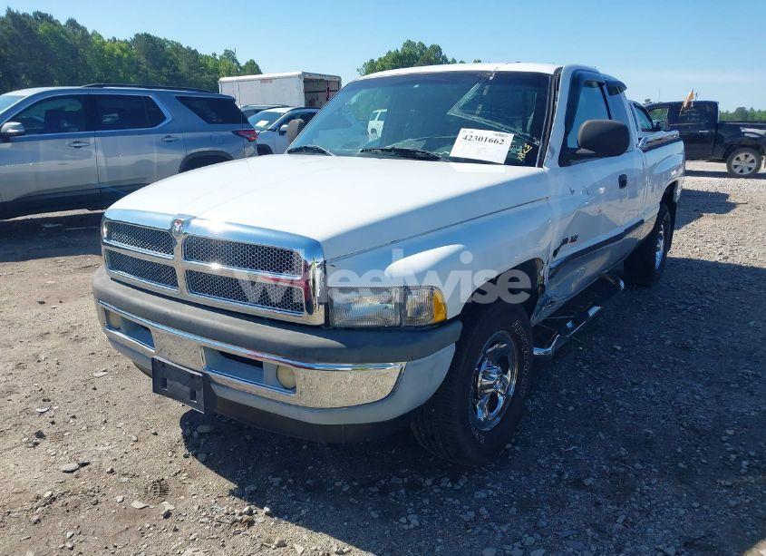 Photo 2 of 2001 Dodge Ram 1500 ST (VIN 1B7HC13Y21J206689)