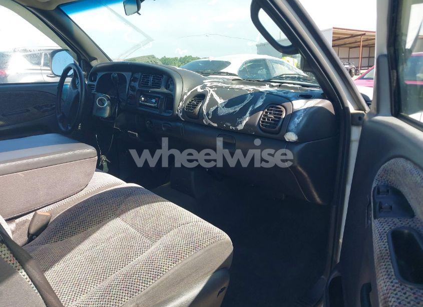 Photo 5 of 2001 Dodge Ram 1500 ST (VIN 1B7HC13Y21J206689)