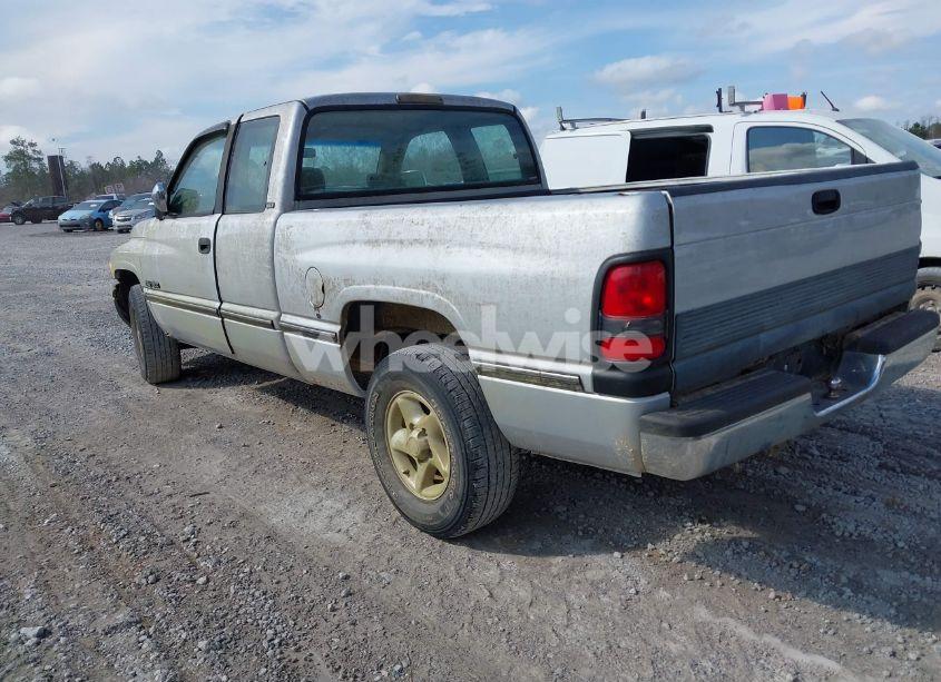 Photo 3 of 1996 Dodge Ram 1500 (VIN 1B7HC13Y5TJ112129)