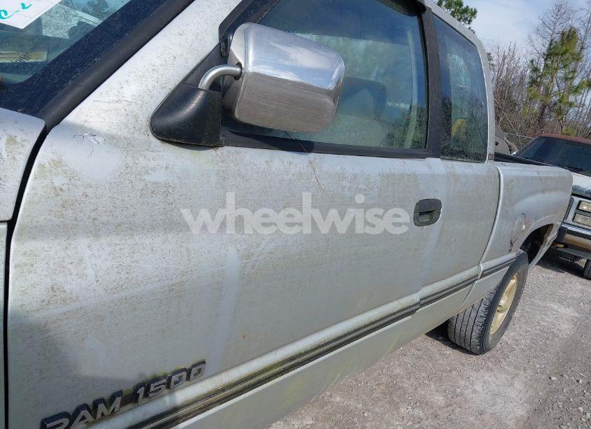 Photo 6 of 1996 Dodge Ram 1500 (VIN 1B7HC13Y5TJ112129)