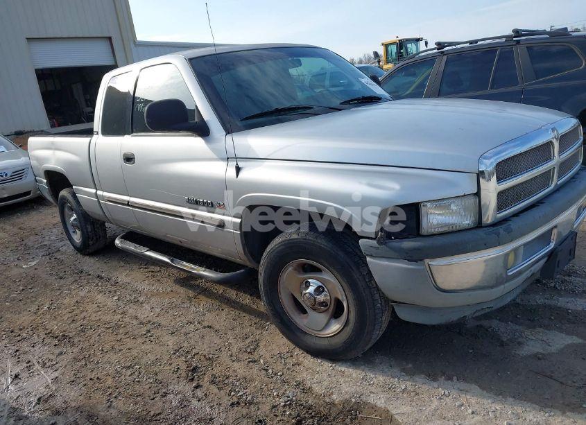 2001 Dodge Ram 1500 ST (VIN 1B7HC13Y91J522414) main photo