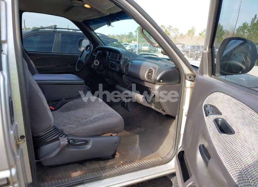 Photo 5 of 2001 Dodge Ram 1500 ST (VIN 1B7HC13Y91J522414)