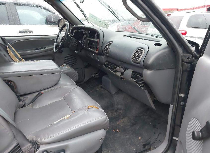 Photo 5 of 2001 Dodge Ram 1500 ST (VIN 1B7HC13Y91J580605)