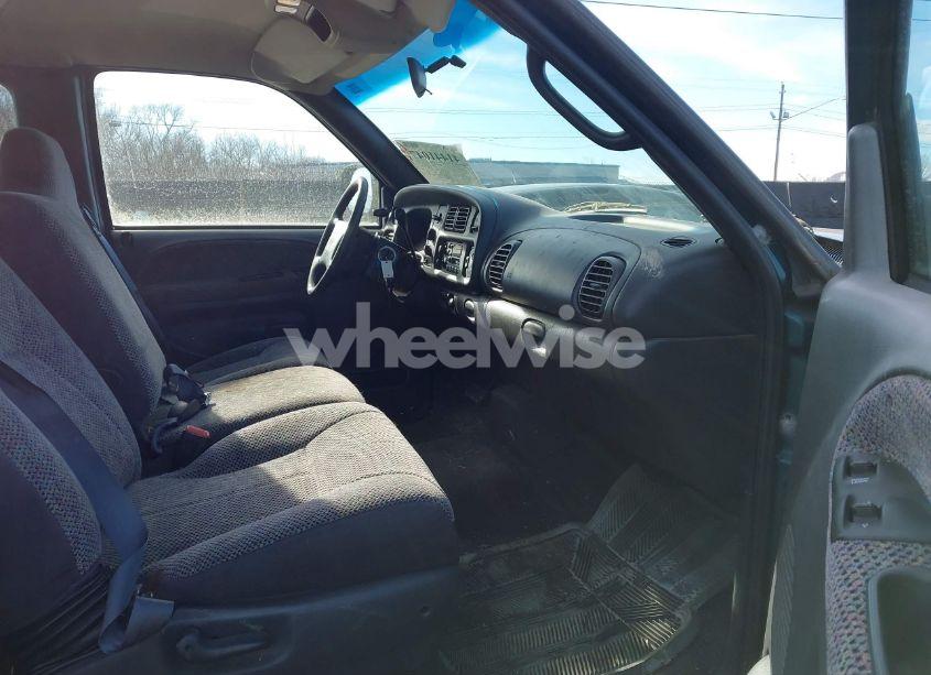 Photo 5 of 1998 Dodge Ram 1500 ST (VIN 1B7HC13Z5WJ102813)