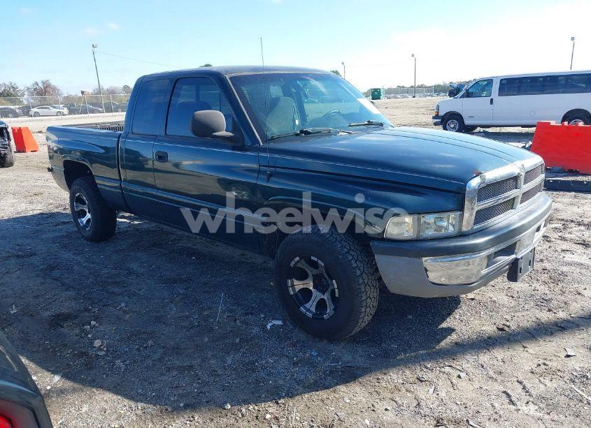 2001 Dodge Ram 1500 ST (VIN 1B7HC13Z61J515820) main photo