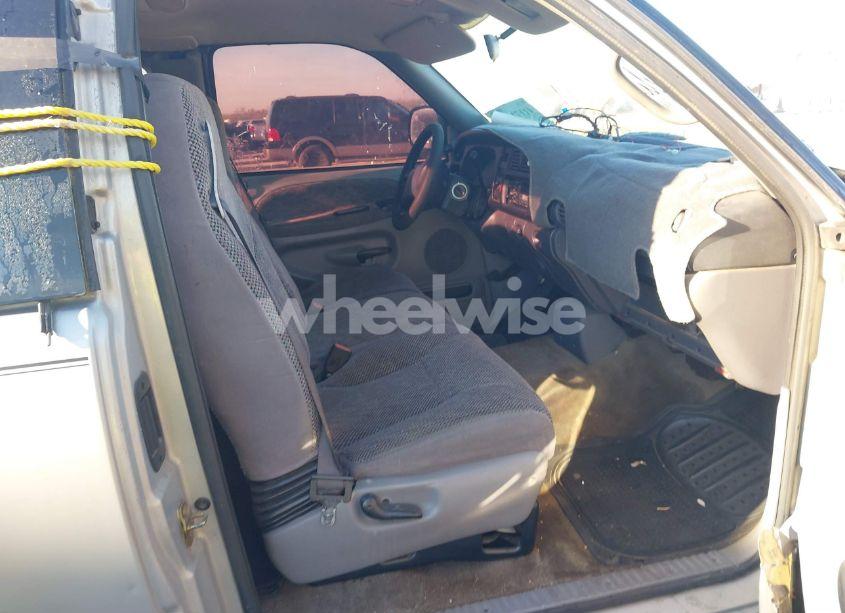 Photo 5 of 1999 Dodge Ram 1500 ST (VIN 1B7HC13Z8XJ633487)