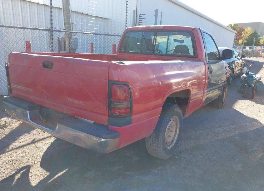 Photo 4 of 2000 Dodge Ram 1500 ST/WS (VIN 1B7HC16X2YS625486)