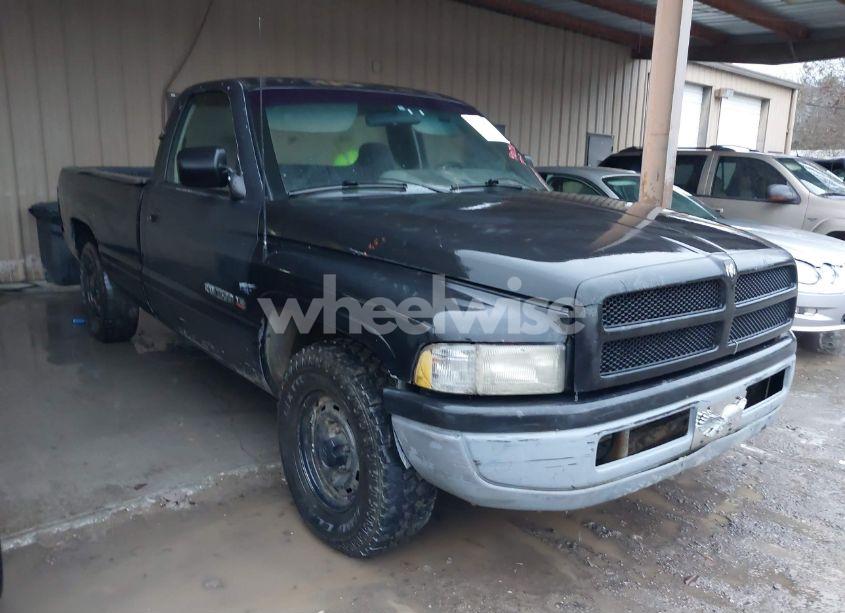 1996 Dodge Ram 1500 (VIN 1B7HC16X5TS698036) main photo