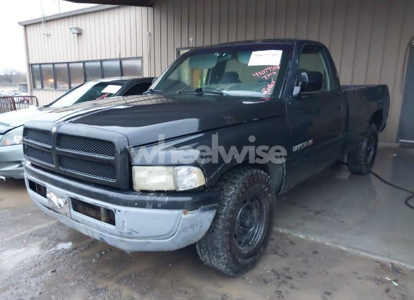 Photo 2 of 1996 Dodge Ram 1500 (VIN 1B7HC16X5TS698036)