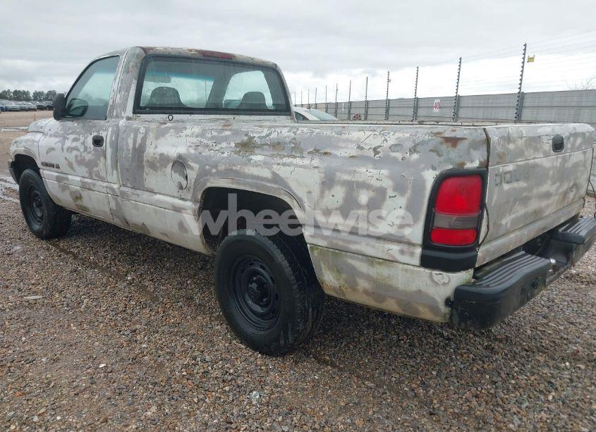 Photo 3 of 1996 Dodge Ram 1500 (VIN 1B7HC16X8TS611634)