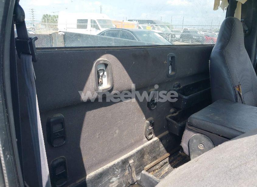 Photo 8 of 2001 Dodge Ram 1500 ST/WS (VIN 1B7HC16XX1S194904)