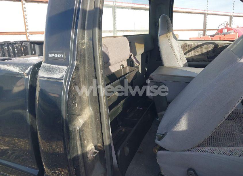 Photo 8 of 2001 Dodge Ram 1500 ST (VIN 1B7HC16Y11S300200)