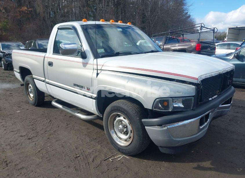 1996 Dodge Ram 1500 (VIN 1B7HC16Y3TJ181980) main photo