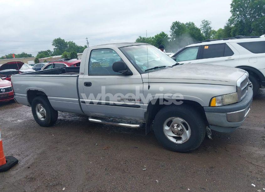 Photo 13 of 2000 Dodge Ram 1500 ST (VIN 1B7HC16Y3YS541914)