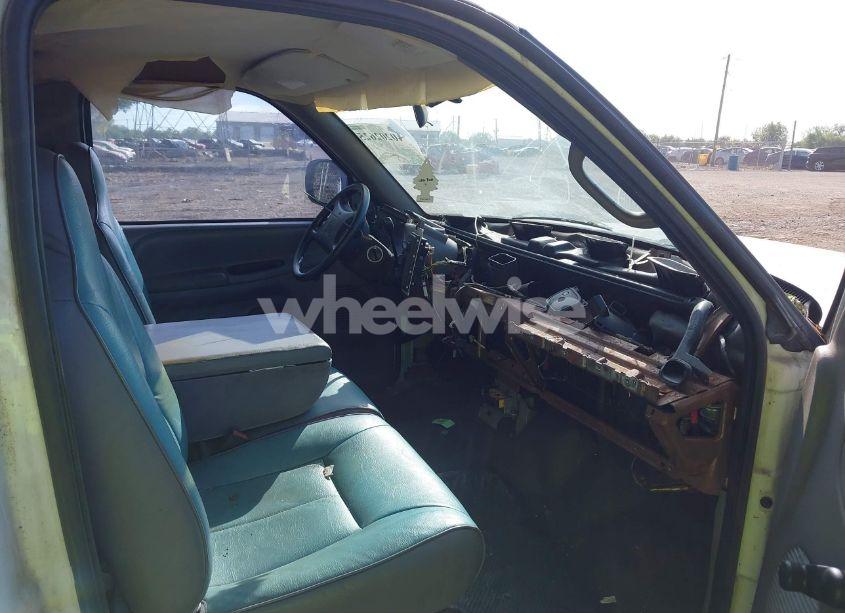 Photo 5 of 1998 Dodge Ram 1500 ST (VIN 1B7HC16Y4WS708830)