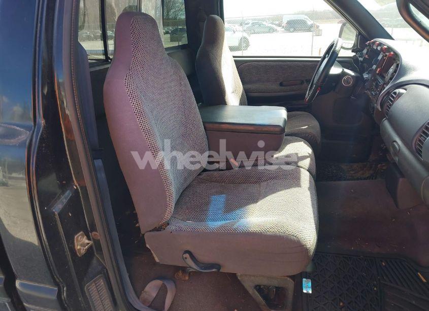 Photo 8 of 2001 Dodge Ram 1500 ST (VIN 1B7HC16Y61S790892)