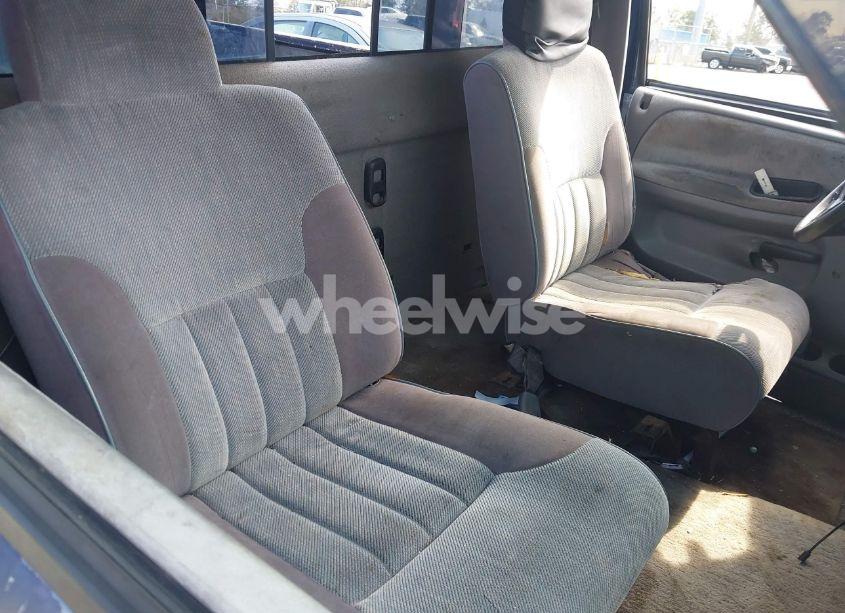 Photo 8 of 1994 Dodge Ram 1500 (VIN 1B7HC16Y9RS590908)