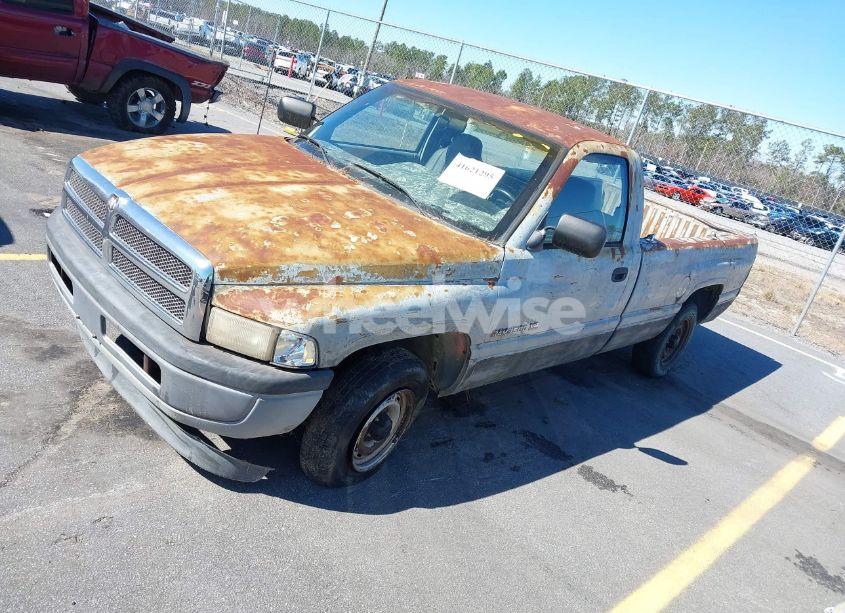 Photo 2 of 1996 Dodge Ram 1500 (VIN 1B7HC16Y9TS611215)