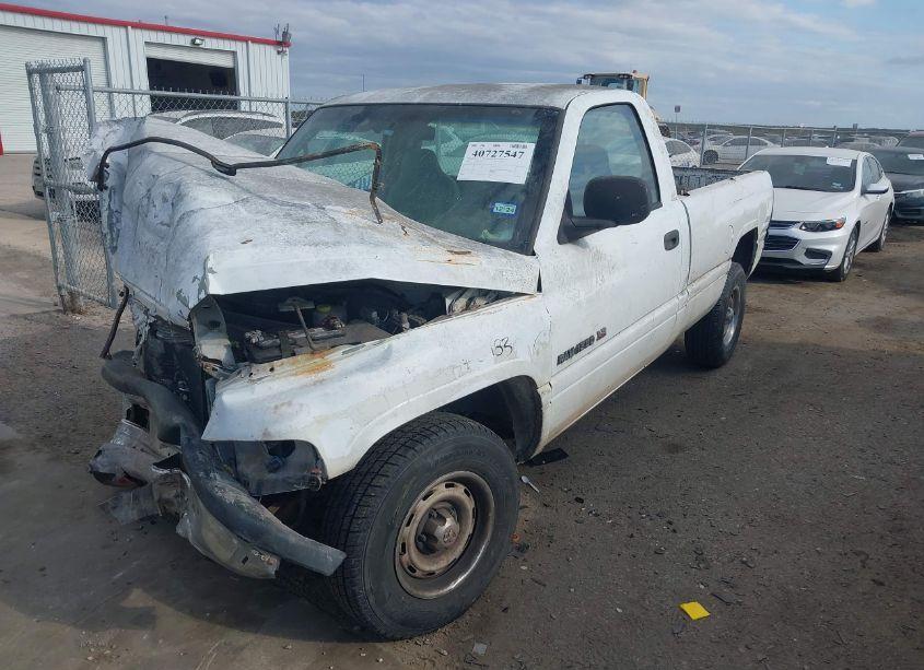 Photo 2 of 1999 Dodge Ram 1500 ST (VIN 1B7HC16Z7XS304933)