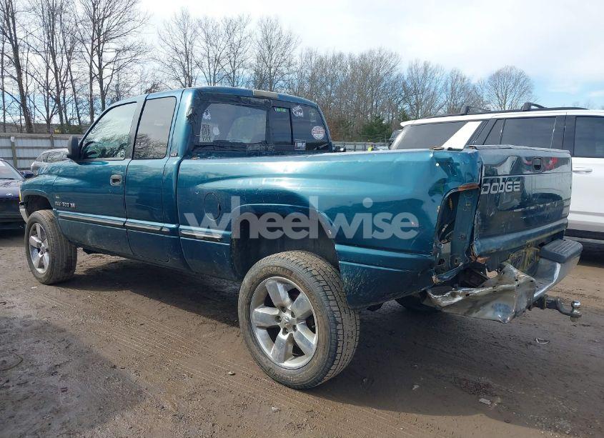 Photo 3 of 1998 Dodge Ram 1500 ST (VIN 1B7HF13Y4WJ203422)