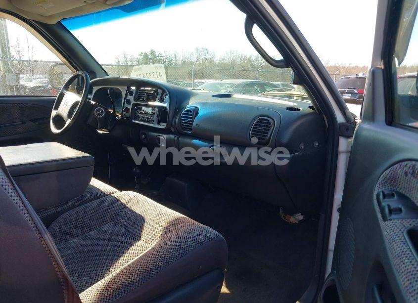 Photo 5 of 2001 Dodge Ram 1500 ST (VIN 1B7HF13Y71J293965)