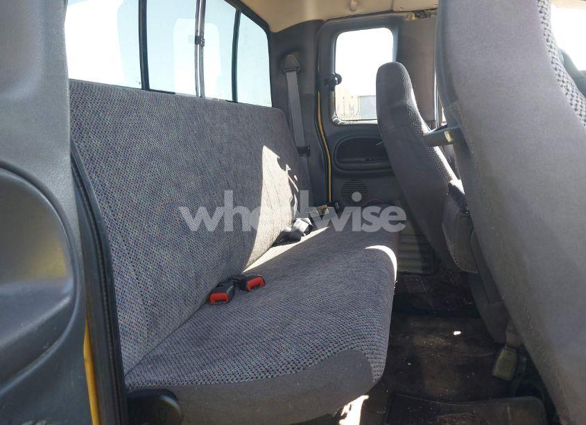 Photo 8 of 2000 Dodge Ram 1500 ST (VIN 1B7HF13Z2YJ123094)