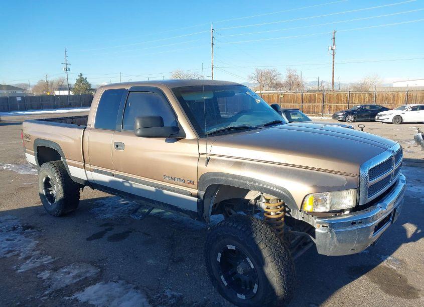 2001 Dodge Ram 1500 ST (VIN 1B7HF13Z31J523879) main photo