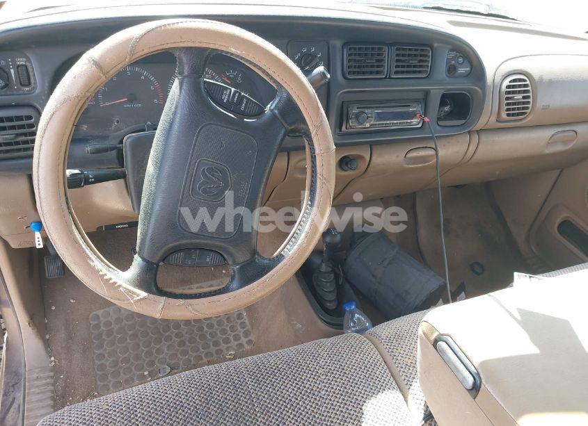 Photo 16 of 2000 Dodge Ram 1500 ST (VIN 1B7HF13Z7YJ123270)