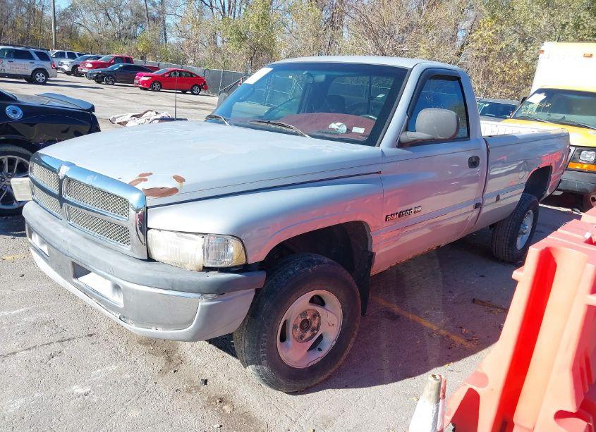 Photo 2 of 1999 Dodge Ram 1500 ST (VIN 1B7HF16Y1XS228186)