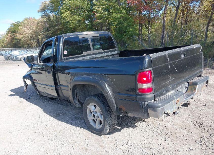 Photo 3 of 2001 Dodge Ram 1500 ST (VIN 1B7HF16Y51S748690)