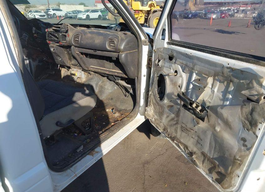 Photo 5 of 2001 Dodge Ram 1500 ST (VIN 1B7HF16Y81S670115)