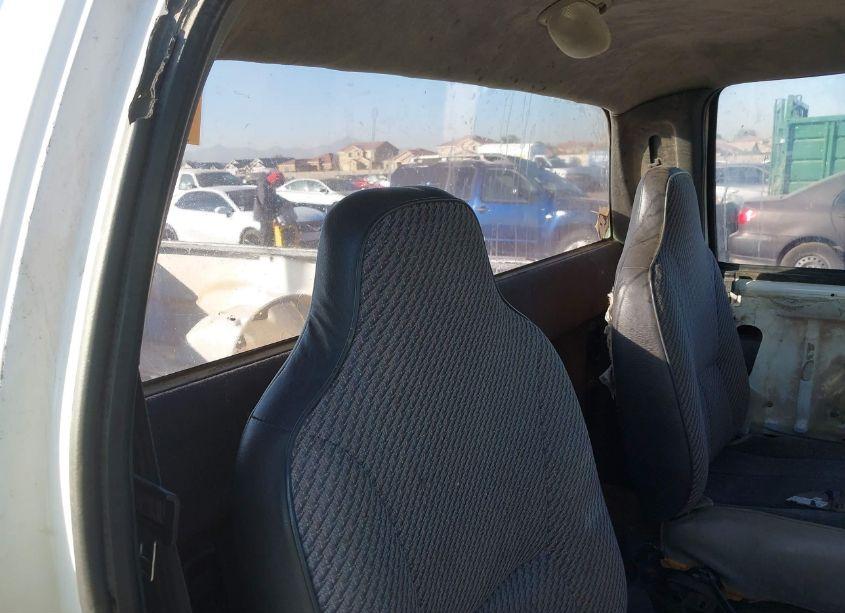 Photo 8 of 2001 Dodge Ram 1500 ST (VIN 1B7HF16Y81S670115)