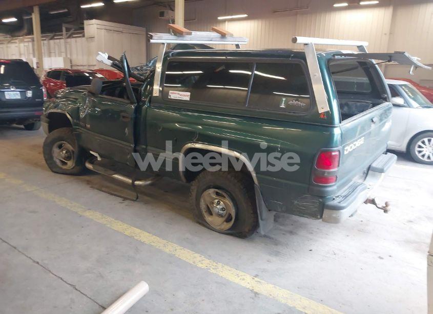 Photo 3 of 2001 Dodge Ram 1500 ST (VIN 1B7HF16Z31S291533)