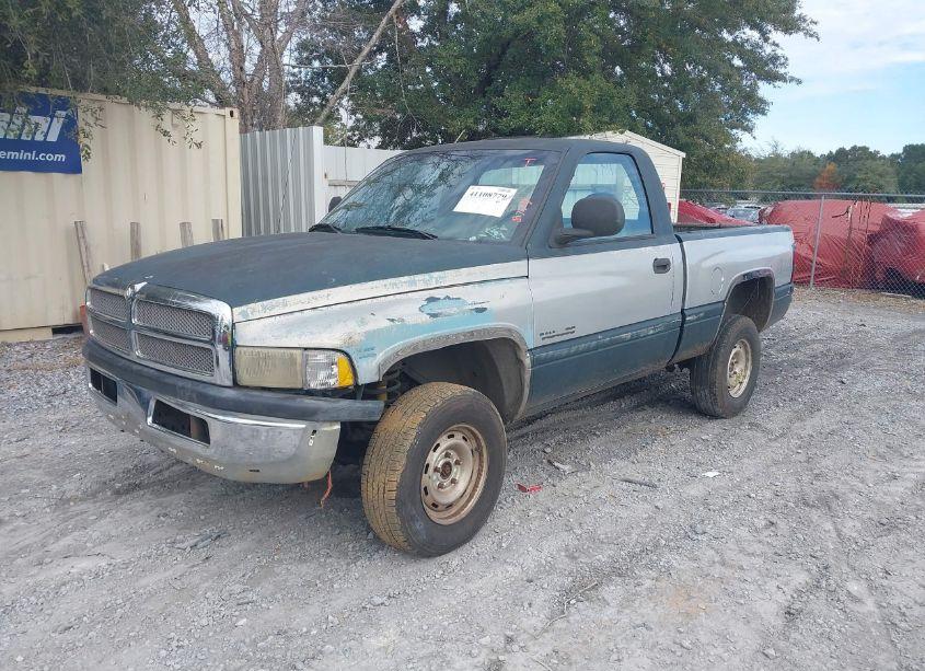Photo 2 of 2001 Dodge Ram 1500 ST (VIN 1B7HF16Z41S688197)