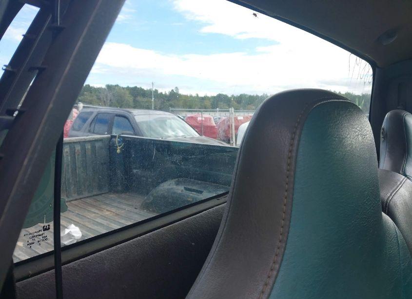 Photo 8 of 2001 Dodge Ram 1500 ST (VIN 1B7HF16Z41S688197)