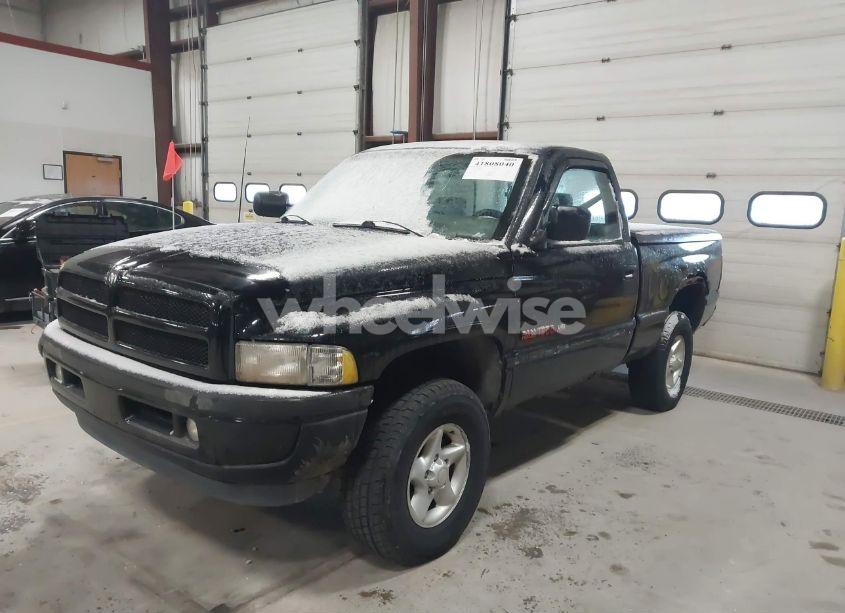 Photo 2 of 1996 Dodge Ram 1500 (VIN 1B7HF16Z9TJ181109)