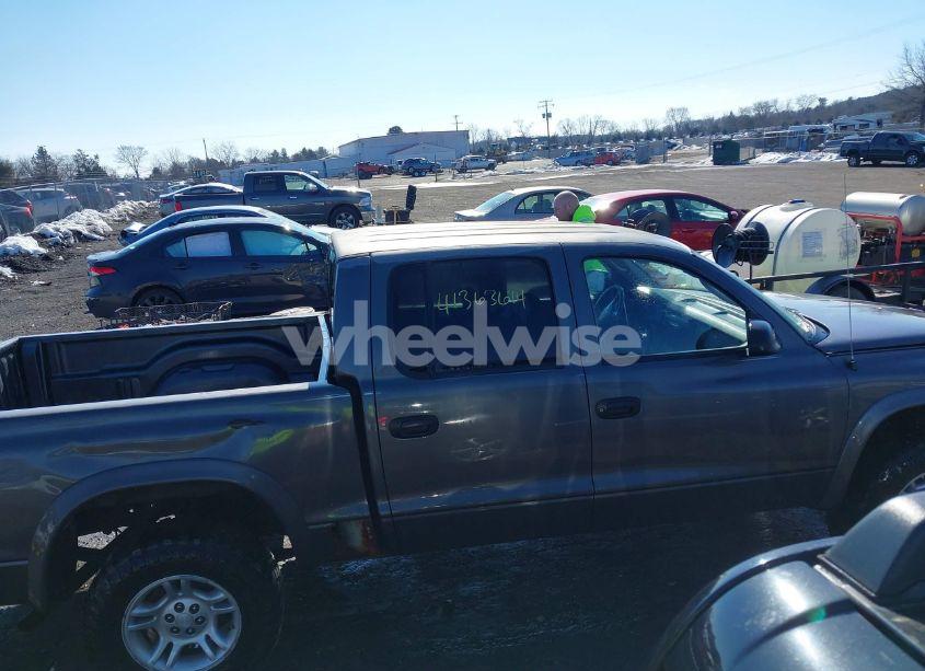 Photo 13 of 2001 Dodge Dakota SLT/SPORT (VIN 1B7HG2AX41S305657)