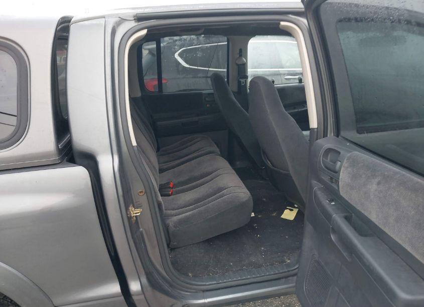 Photo 8 of 2002 Dodge Dakota SPORT (VIN 1B7HG38N02S540598)