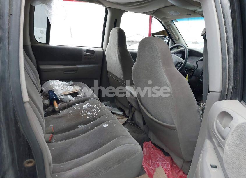 Photo 5 of 2002 Dodge Dakota SPORT (VIN 1B7HG38N92S558033)