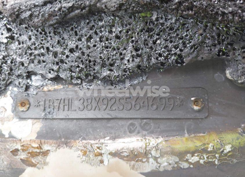 Photo 9 of 2002 Dodge Dakota SPORT (VIN 1B7HL38X92S564699)