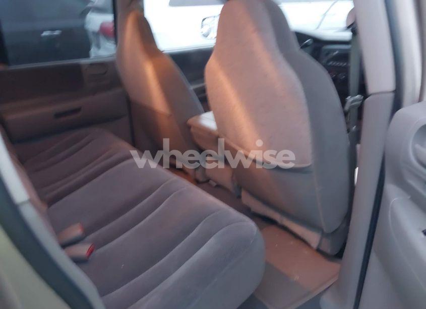 Photo 8 of 2002 Dodge Dakota SLT (VIN 1B7HL48X12S642916)