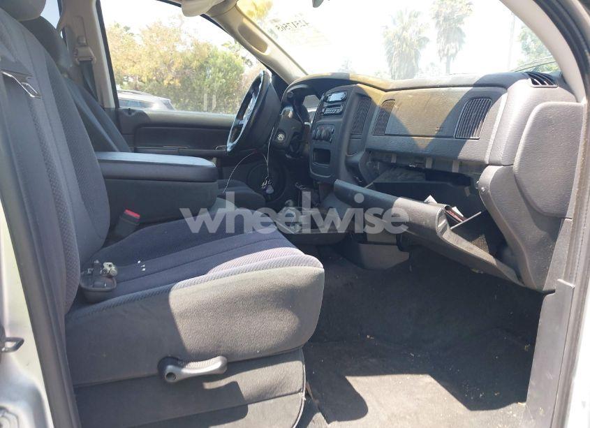 Photo 5 of 2002 Dodge Ram 1500 ST (VIN 1B7HU18N82J110014)