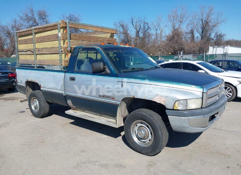 1996 Dodge Ram 2500 (VIN 1B7JF26Z0TJ184651) main photo